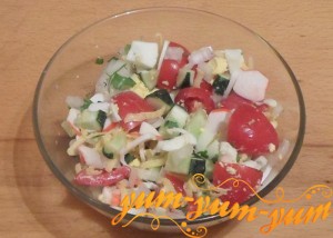 Как приготовить салат с крабовыми палочками помидорами и огурцами