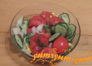 Рецепт приготовления салата из помидоров, огурцов и кукурузы