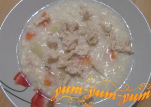 Приготовление сырного супа с рисом